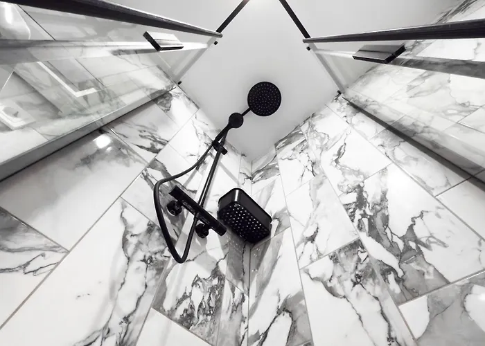 Διαμέρισμα Bright In *